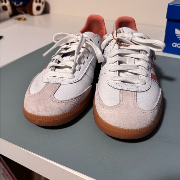 NWT Adidas Samba OG, White/Wonder Clay/Gum W7 - Picture 3 of 7